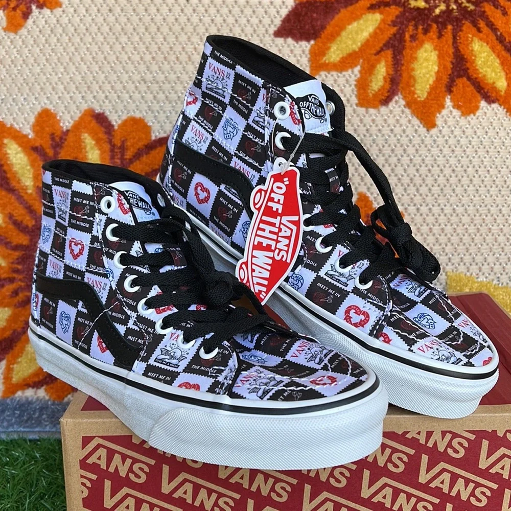 Vans Sk8-Hi Tapered Love Letters Black/True White WMNS sneakers